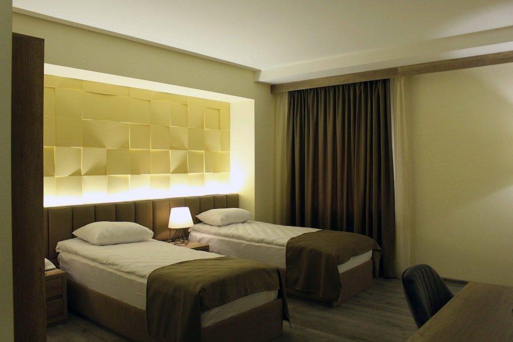 Mandarin Hotel Yerevan Exterior photo